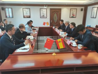  2020年11月27日，，，，，乐家集团高层领导莅临Z6尊龙凯时建材集团总部交流工作